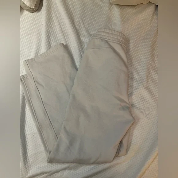 Lululemon loungeful pants - Picture 2 of 3